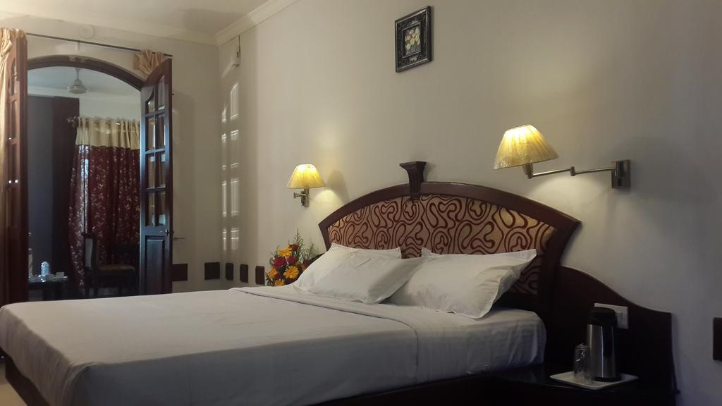 โฮเต็ล แพลเน็ต เม้าท์ Hotel เชนไน ภายนอก รูปภาพ