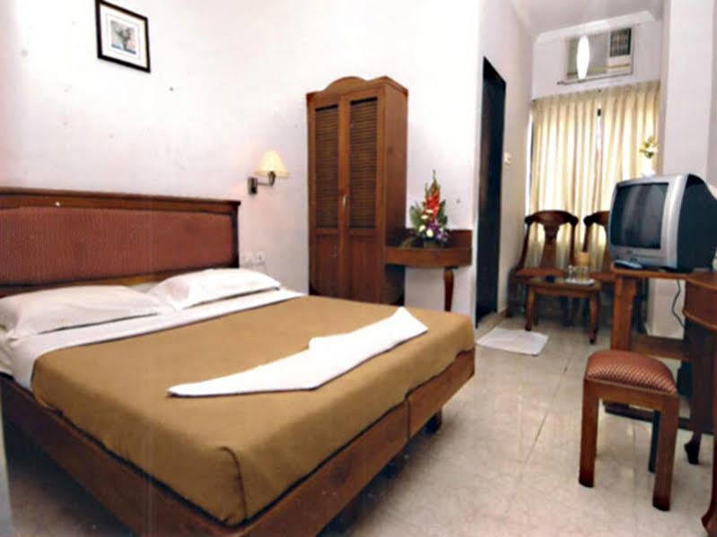 โฮเต็ล แพลเน็ต เม้าท์ Hotel เชนไน ภายนอก รูปภาพ