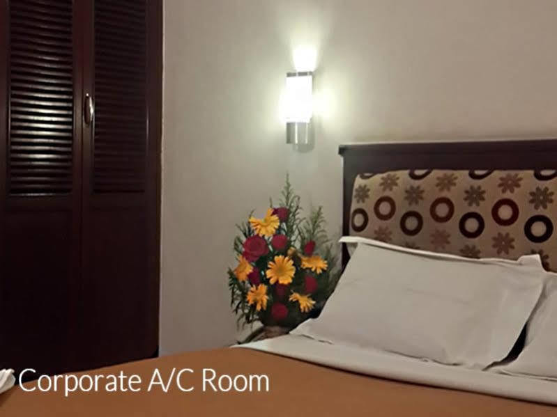 โฮเต็ล แพลเน็ต เม้าท์ Hotel เชนไน ภายนอก รูปภาพ